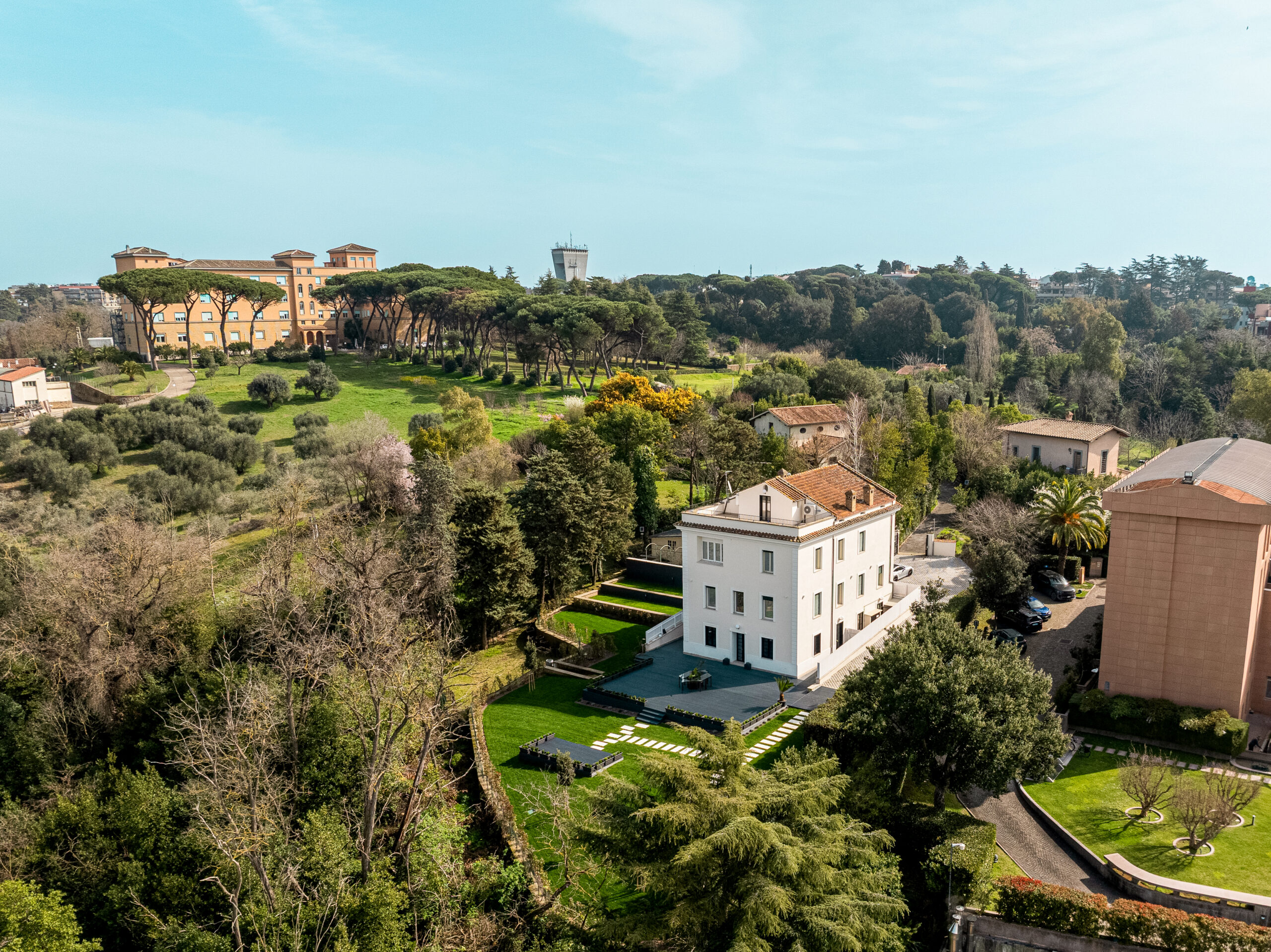 Gli esterni del Monastero San Pietro Claver